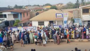 MOK Foundation distributes food items to 3,000 Muslims, Christians in Offa